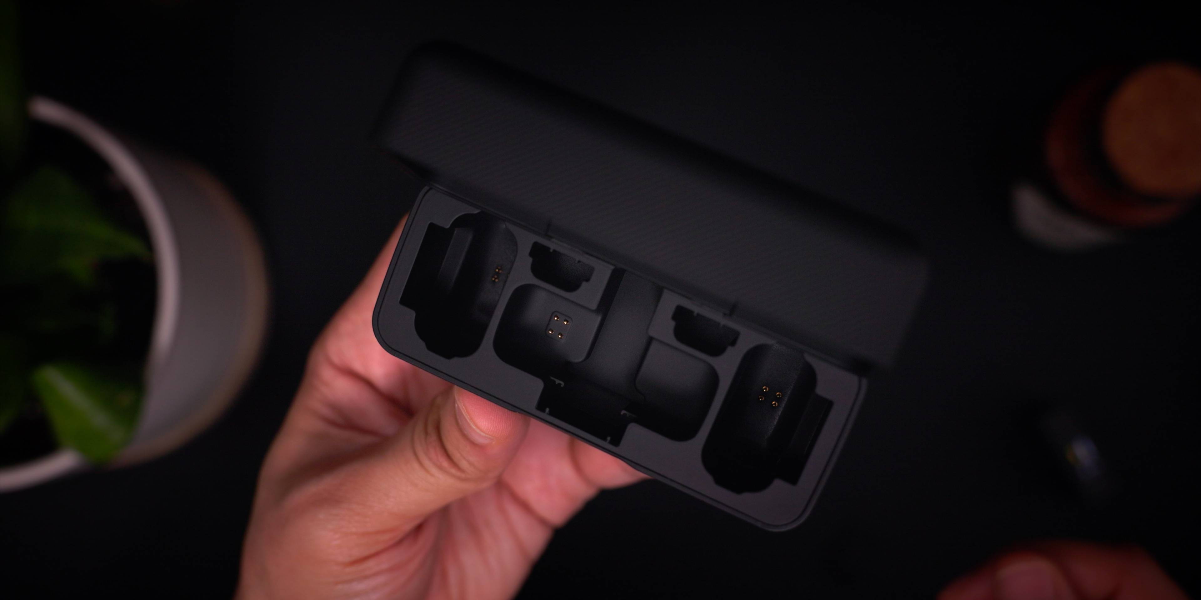 DJI-Mic-review-empty-charging-case-pogo-pins