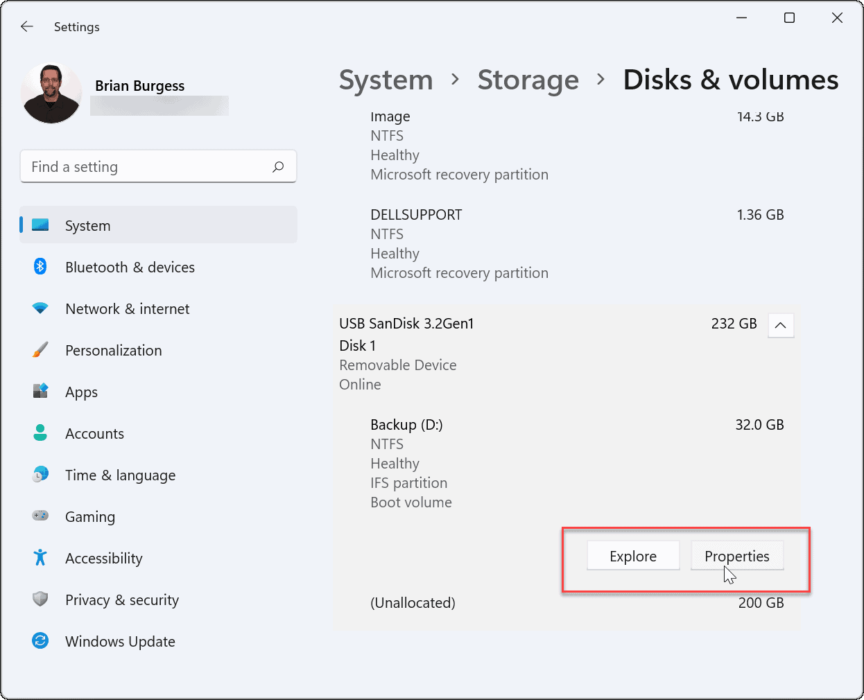 3-windows-11-disks-and-volume