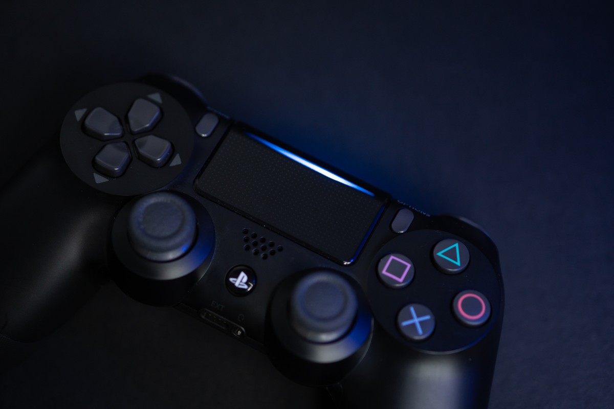 How-to-connect-a-PS4-Controllerto-phone_1