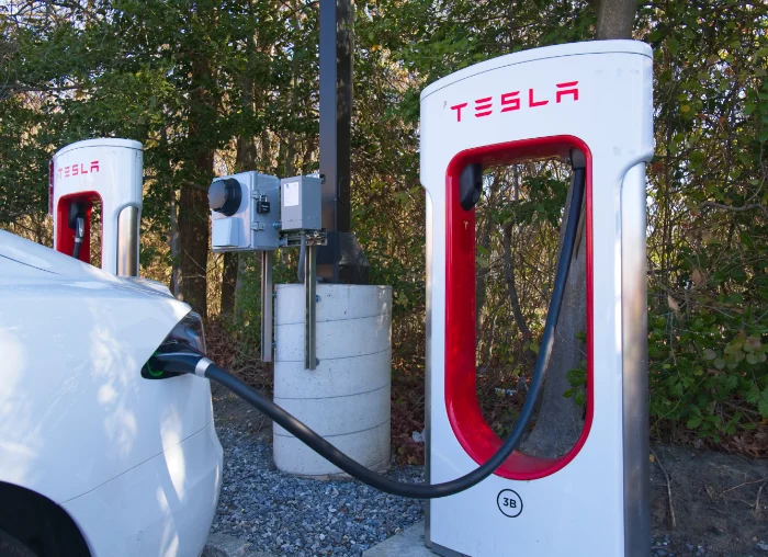 Tesla-Supercharger.webp