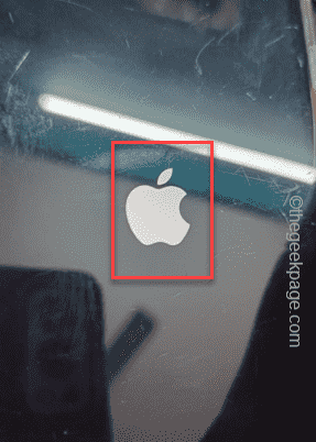 apple-logo-appears-min-e1714066589596-1